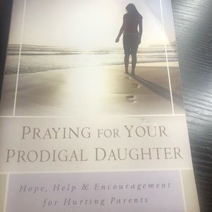 Praying for your prodigal daughter book